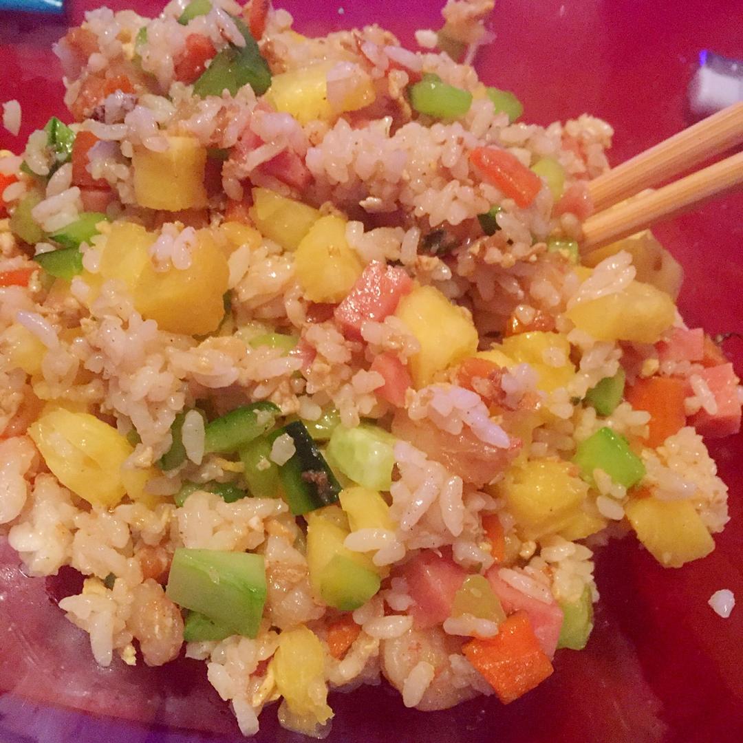 泰式菠萝鸡饭