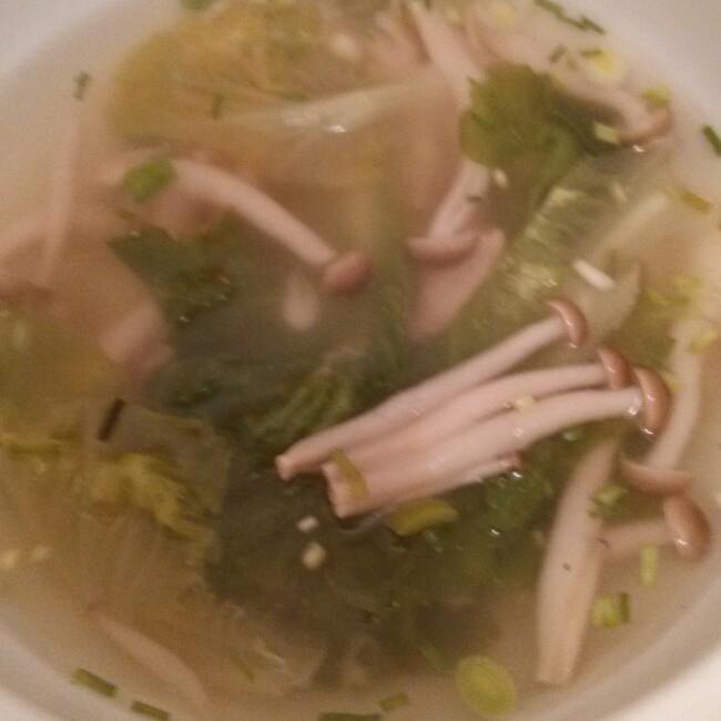 猪肉海鲜菇汤