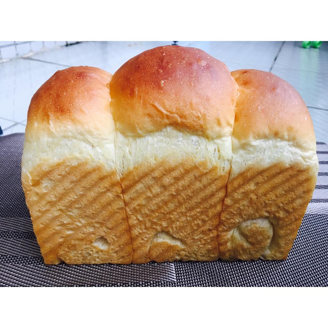 烫种土司
 （绵软细腻）