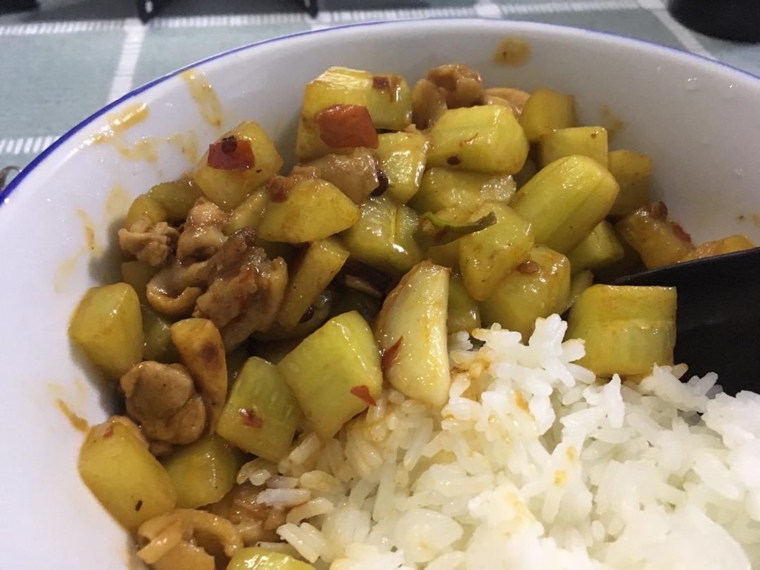 【中餐厅】亮大厨教做宫保鸡丁『多图详解』