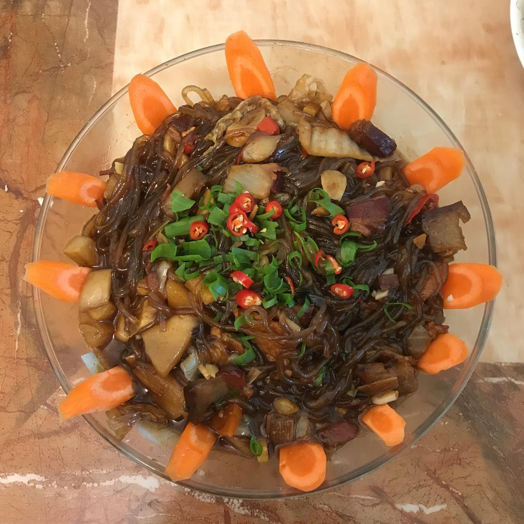 东北酸菜猪肉炖粉条
