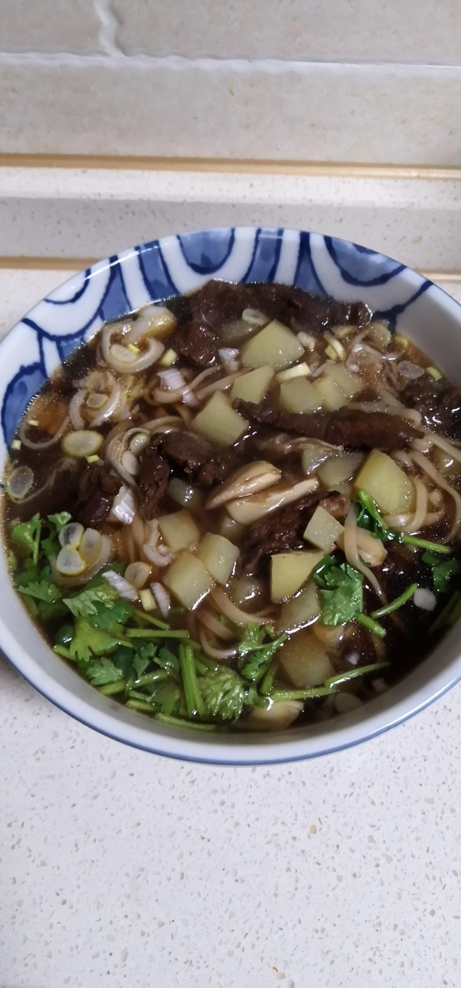 超简单的牛肉面的做法