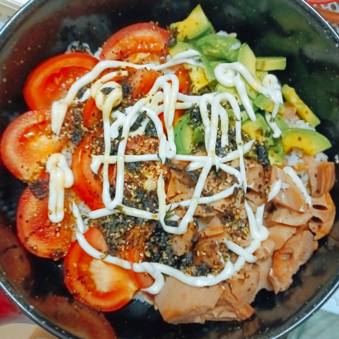 三分钟学会20欧一碗的三文鱼波奇碗poke bowl