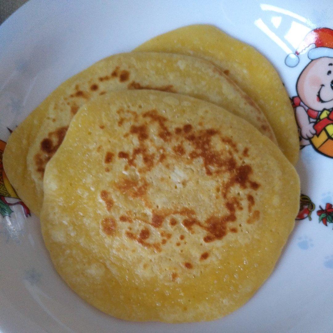 灰色奶油做的玉米饼(分分钟搞定简单早餐)