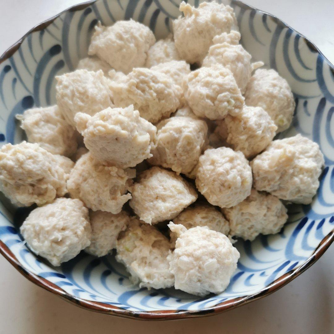 【无淀粉鸡胸肉丸子(好吃 不腥 减脂健身必备)图片】左岸芳菲_下厨房