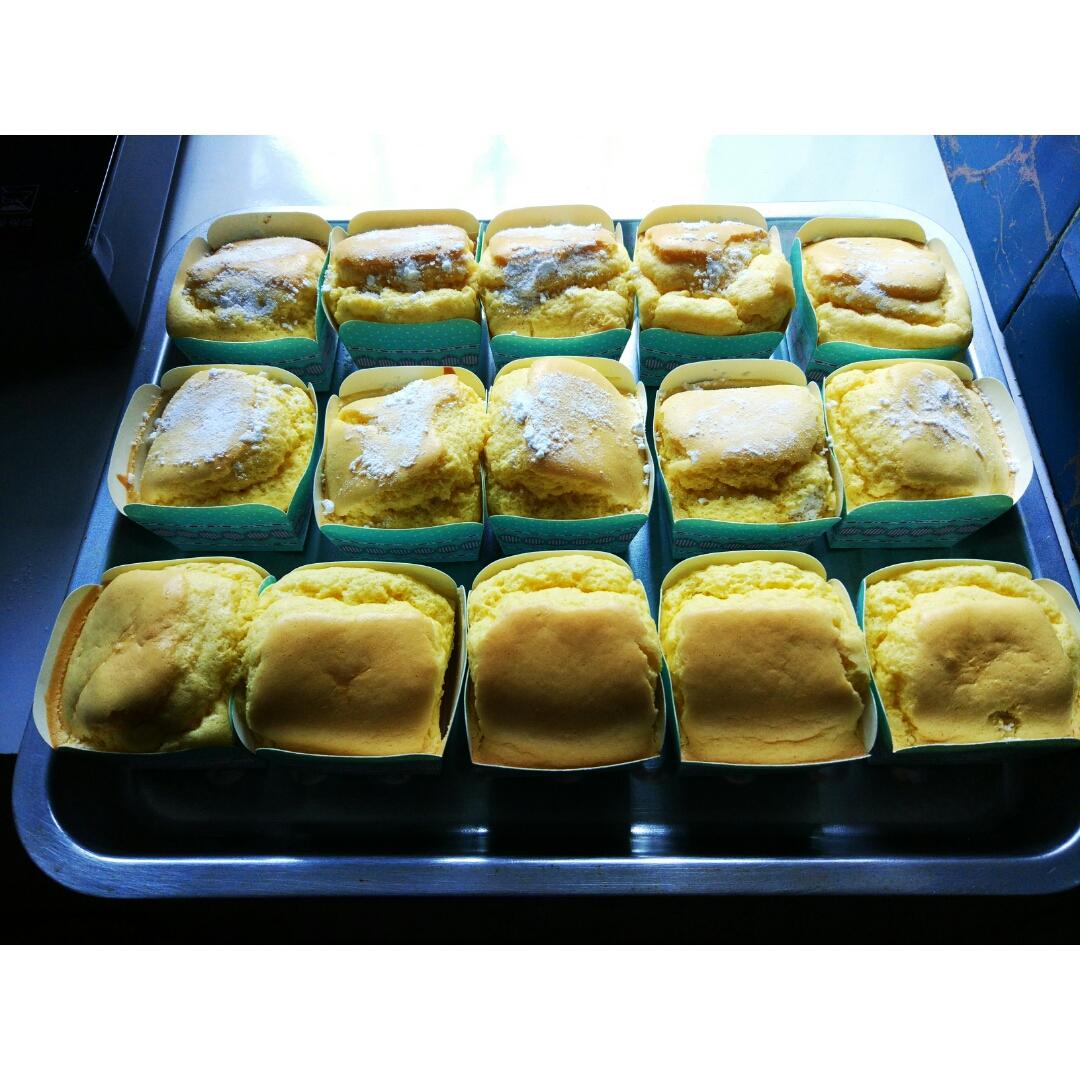 椰香戚风杯子蛋糕