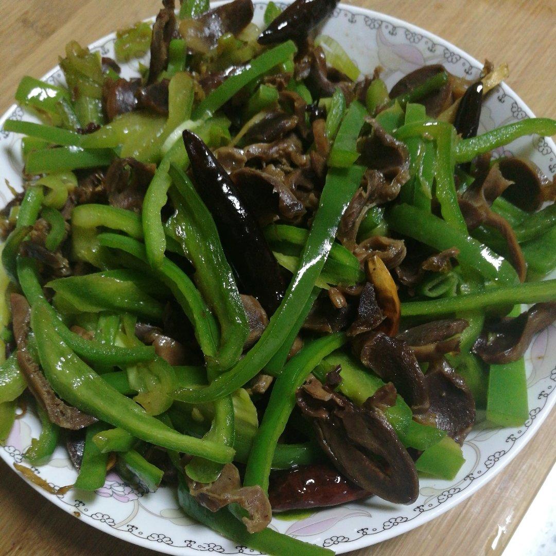 爆炒鸡胗