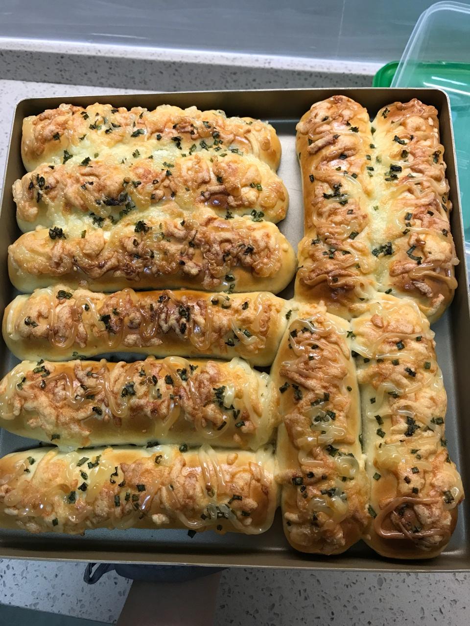 肉松葱香芝士面包