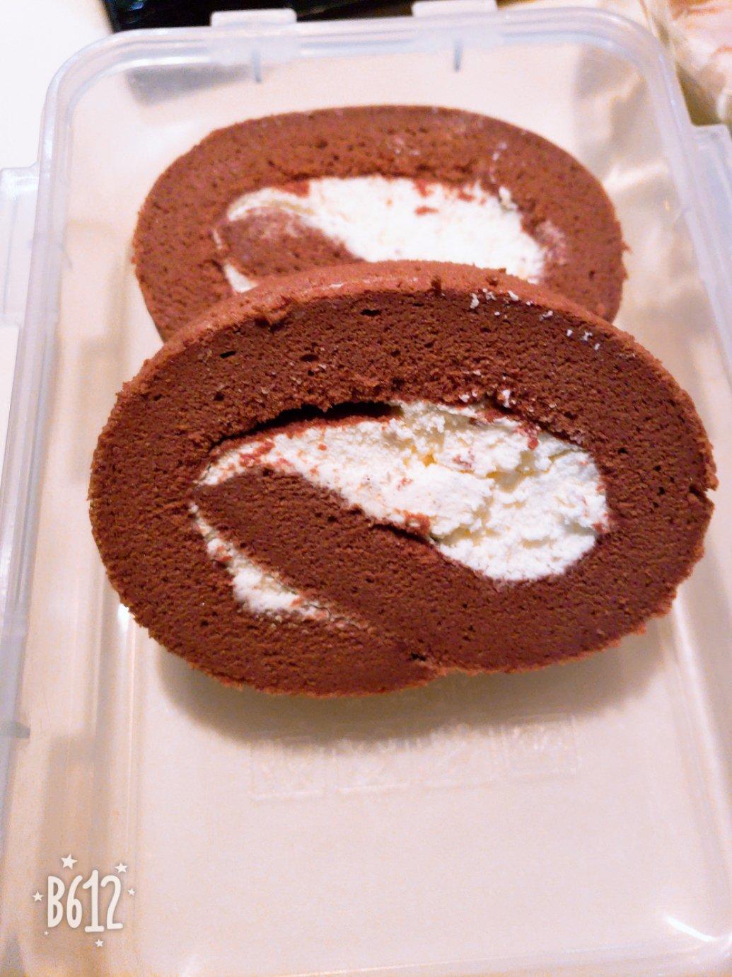 超浓郁卷不裂的巧克力蛋糕卷