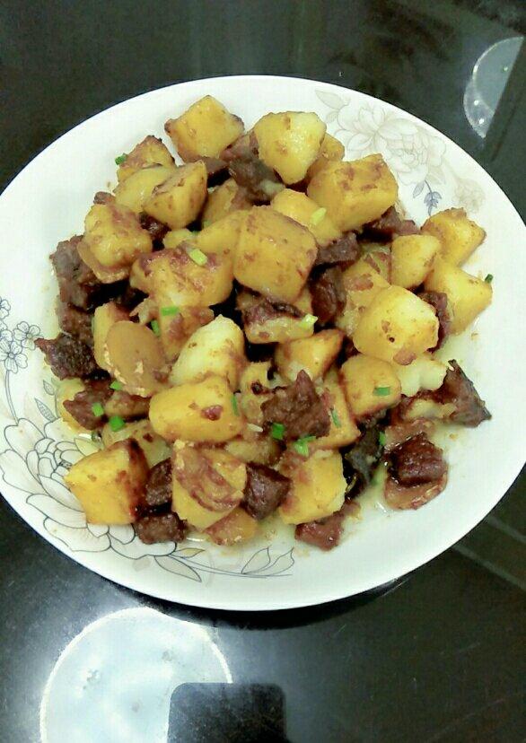 牛肉炖土豆
