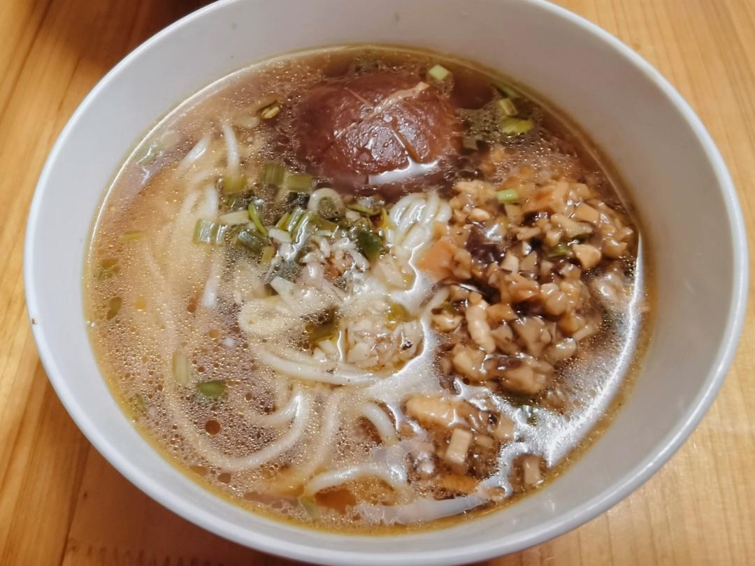 热汤面