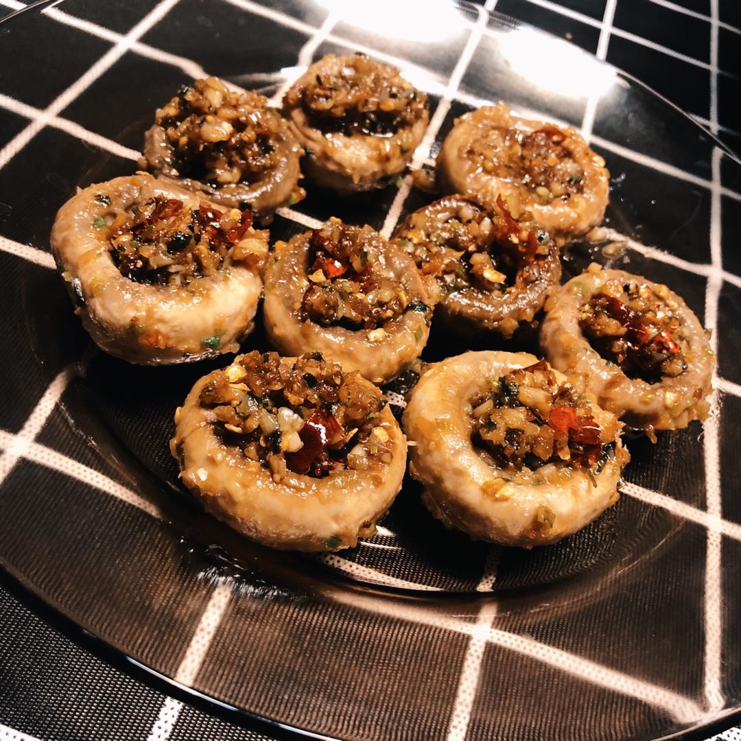 summer的向日葵先生做的蒜蓉蘑菇快手西餐