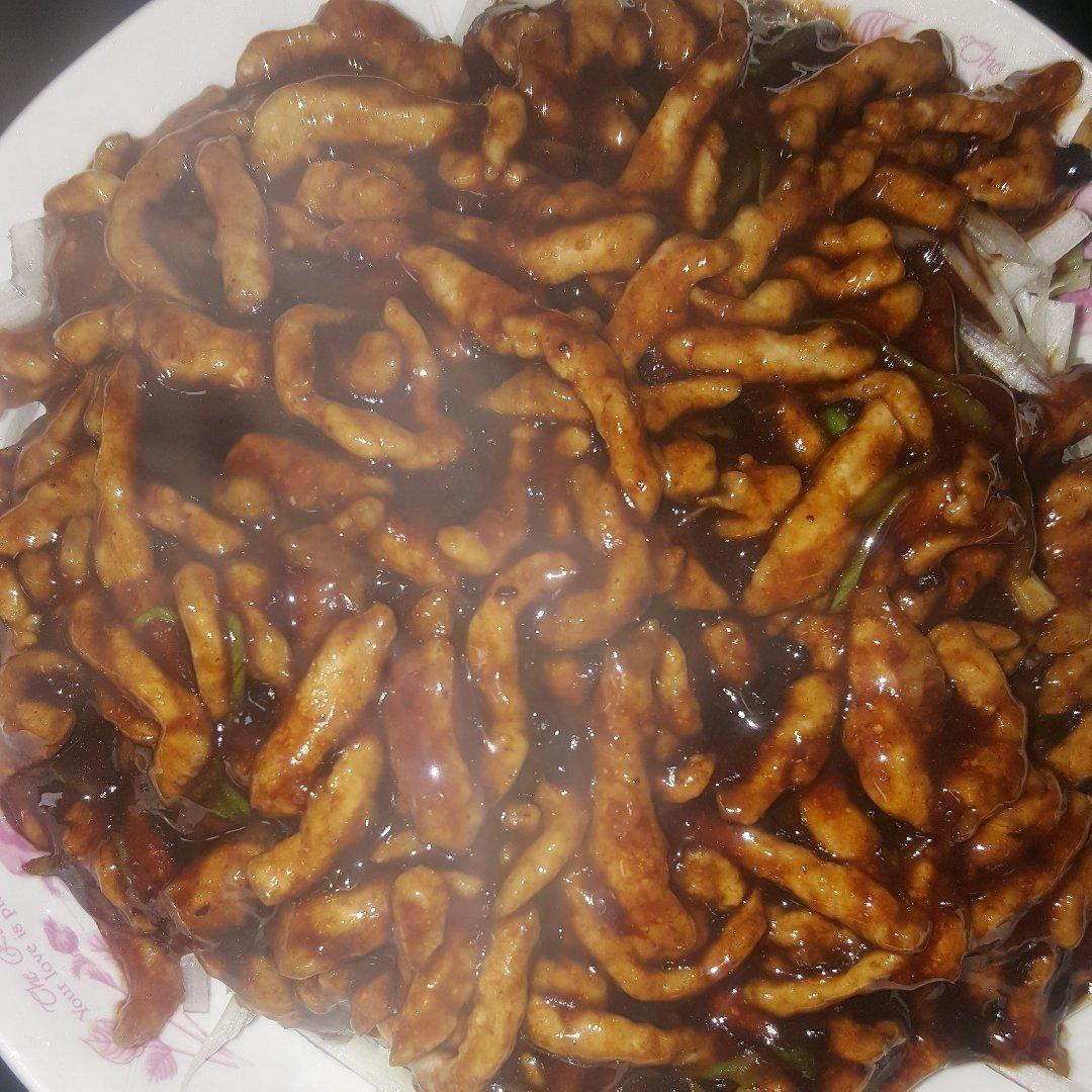 老北京传统菜京酱肉丝的做法