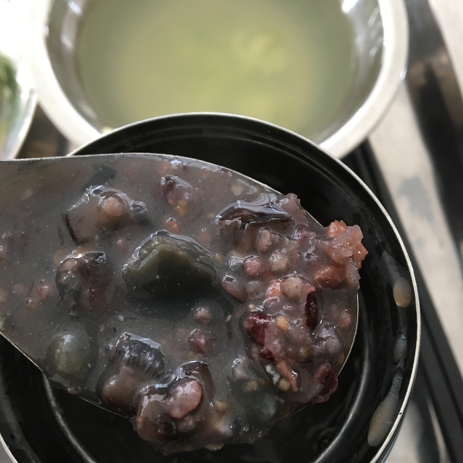 焖烧杯版皮蛋瘦肉粥