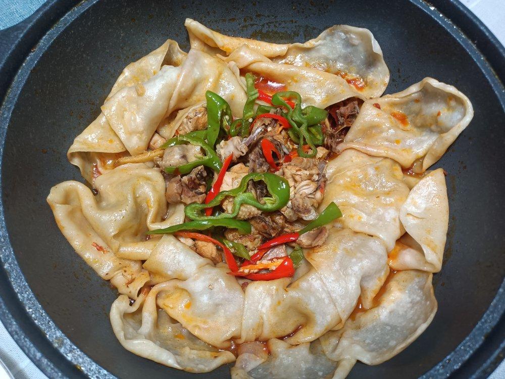 地锅鸡贴饼