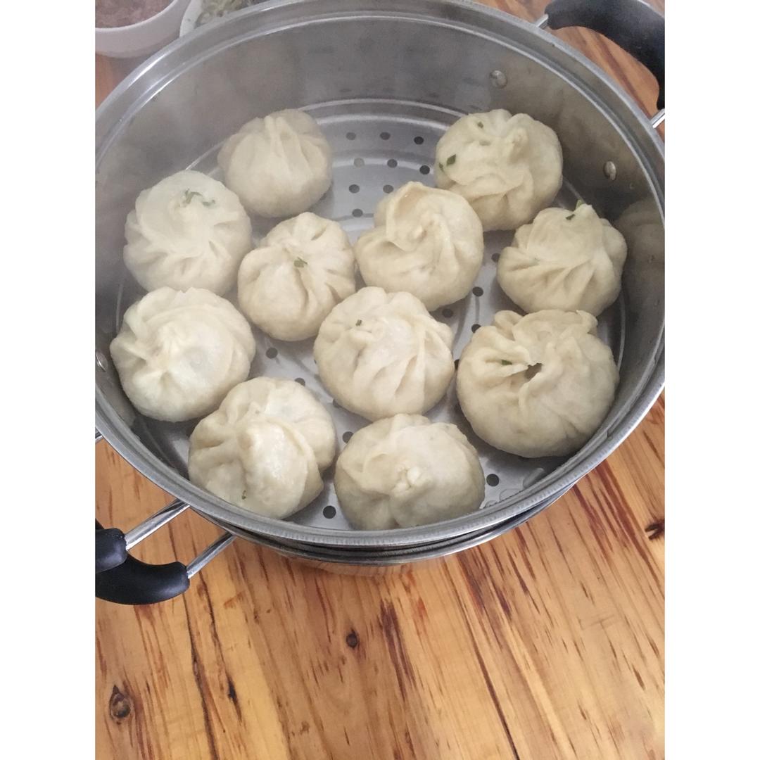 鲜肉包子