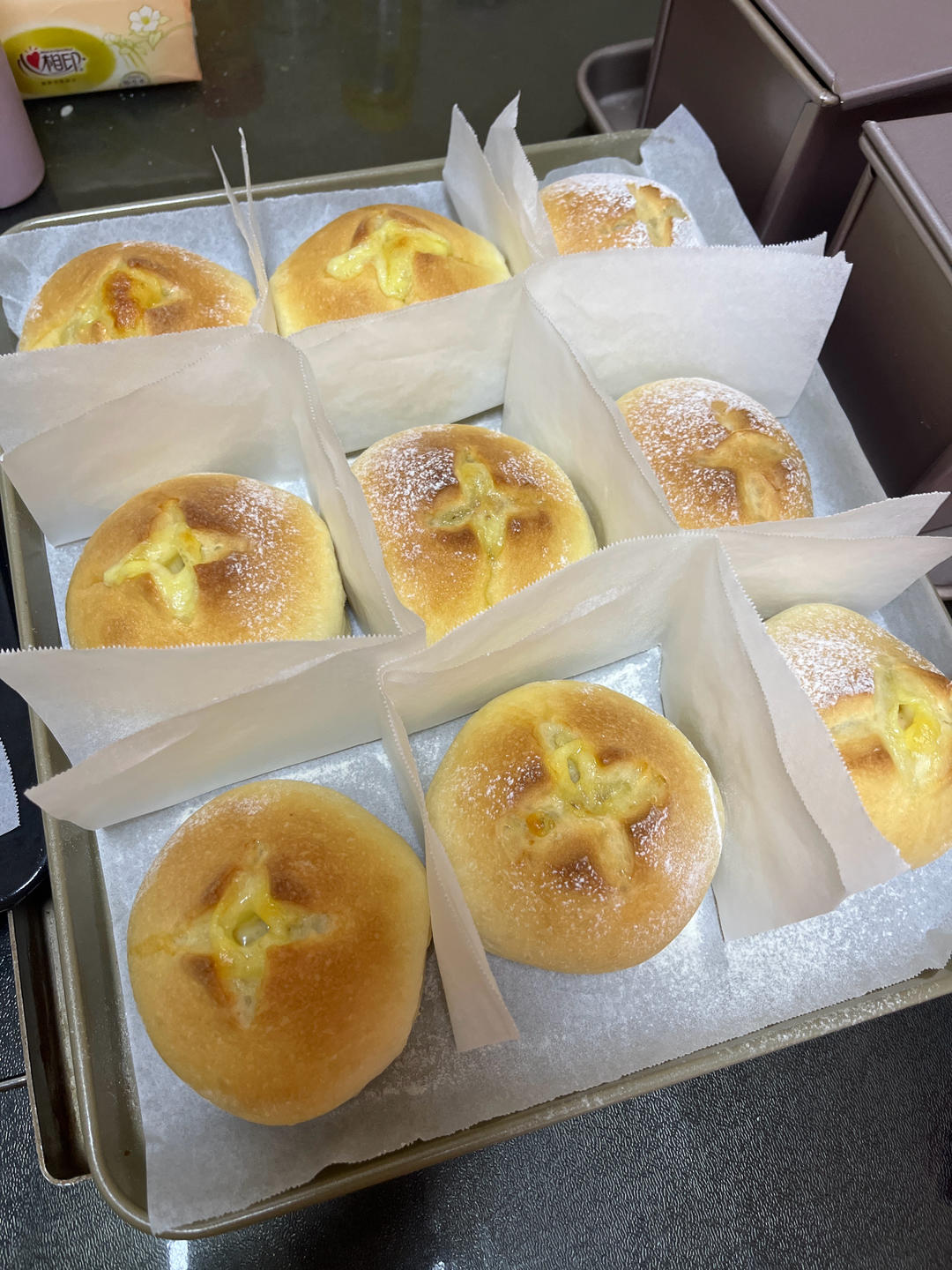 (超好吃的咸口面包）爆浆培根芝士面包