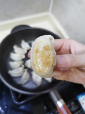 香煎水饺—快手早餐的做法 步骤3