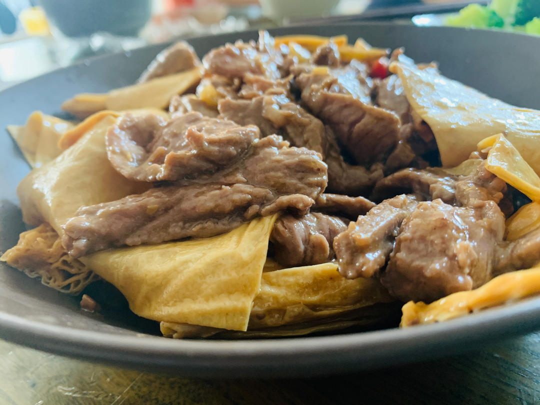 腐竹炒牛肉