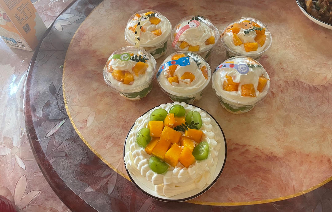 4款青提生日蛋糕装饰教程