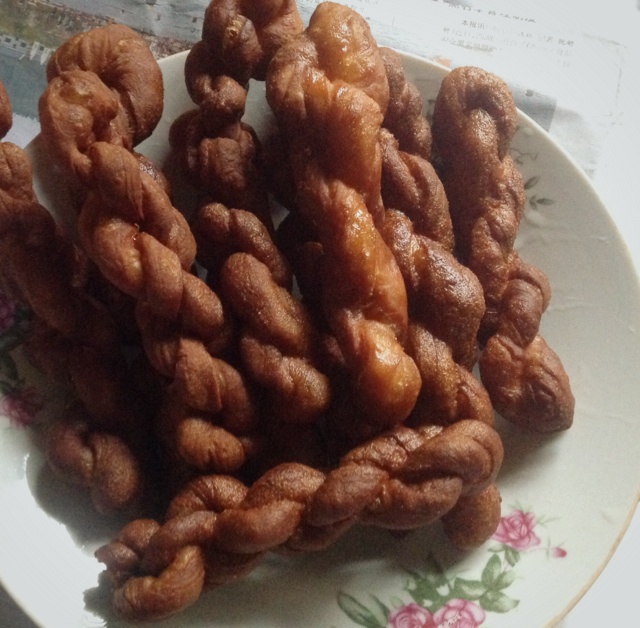 鸡蛋小麻花