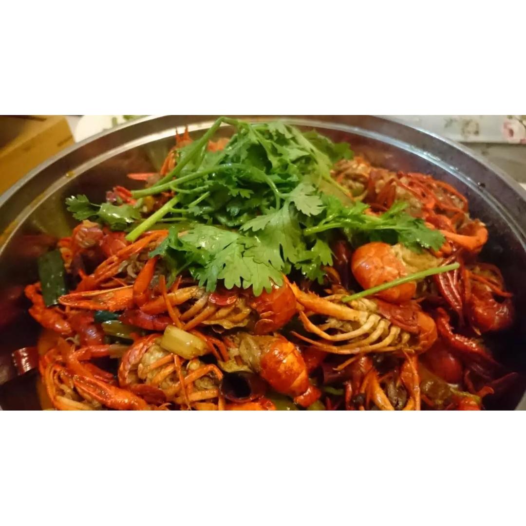麻辣小龙虾