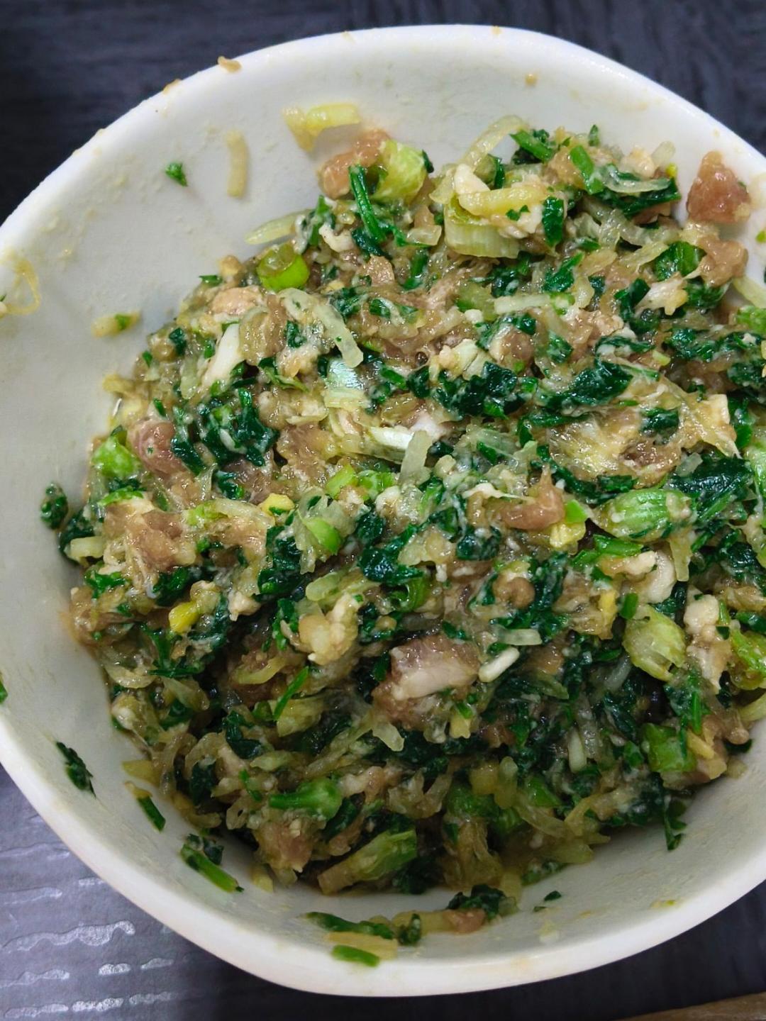 佛手瓜荠菜鸡蛋水饺