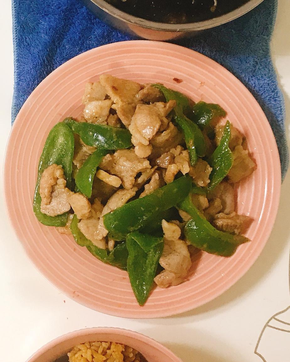 青椒炒肉