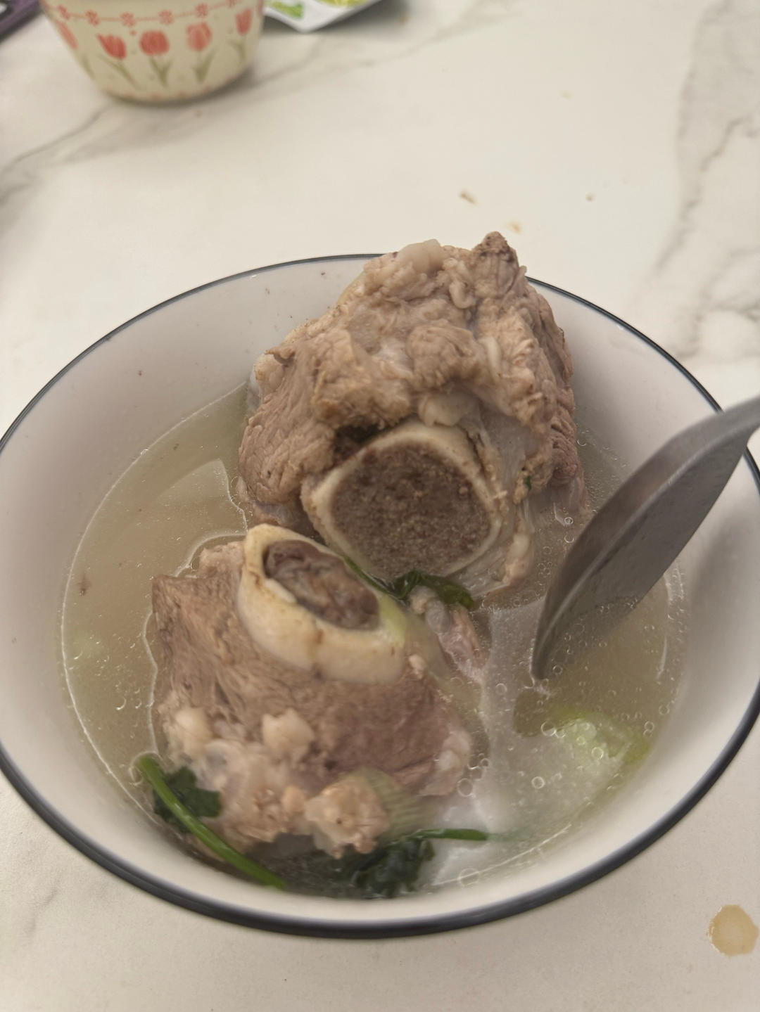 原汁原味大骨头汤