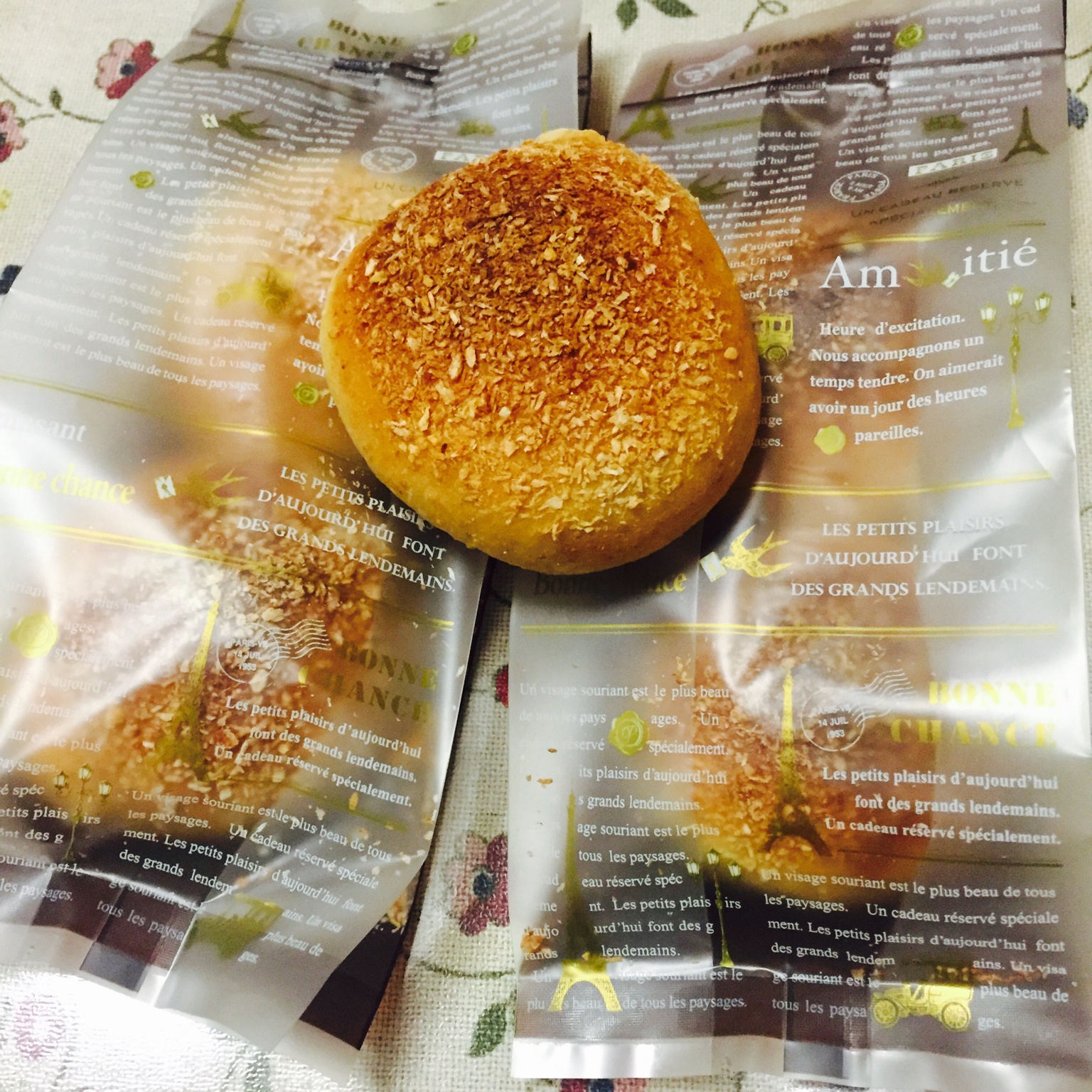 椰蓉奶酥面包