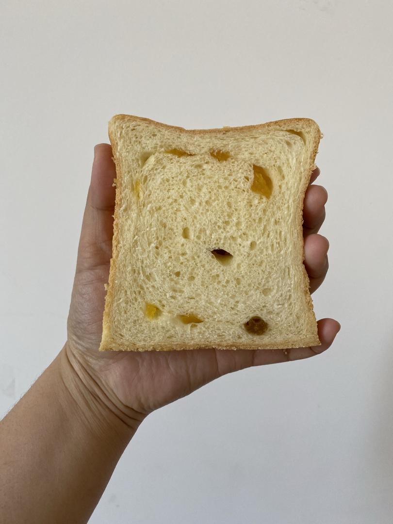 我最近每天做一个的葡萄干吐司，真的超松软好吃！