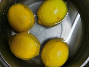 美容养颜蜂蜜柠檬茶的做法 步骤2