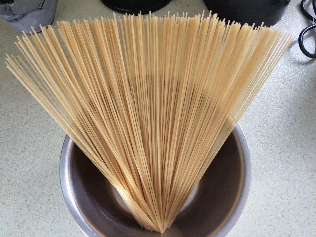 番茄肉酱意大利面