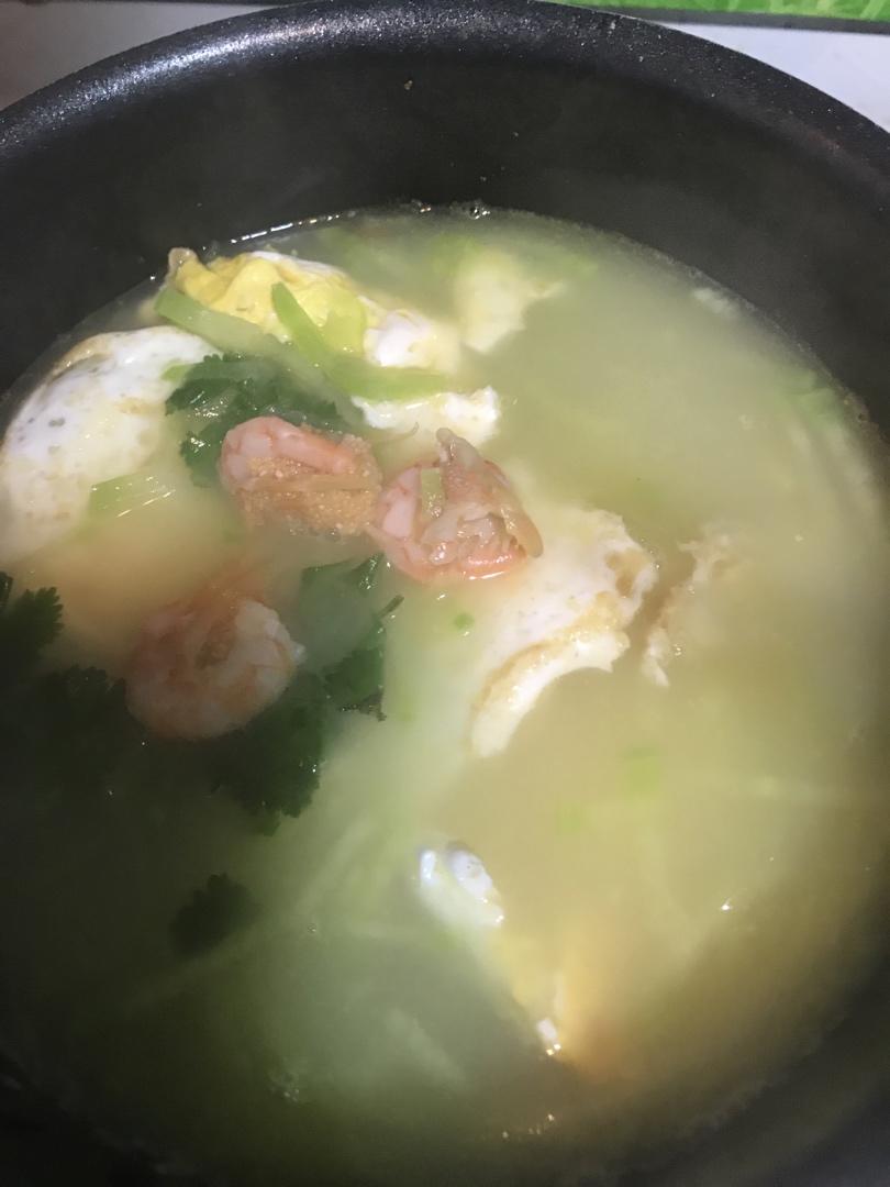 杨幂同款的萝卜煎蛋汤太好喝了～鲜到掉眉毛