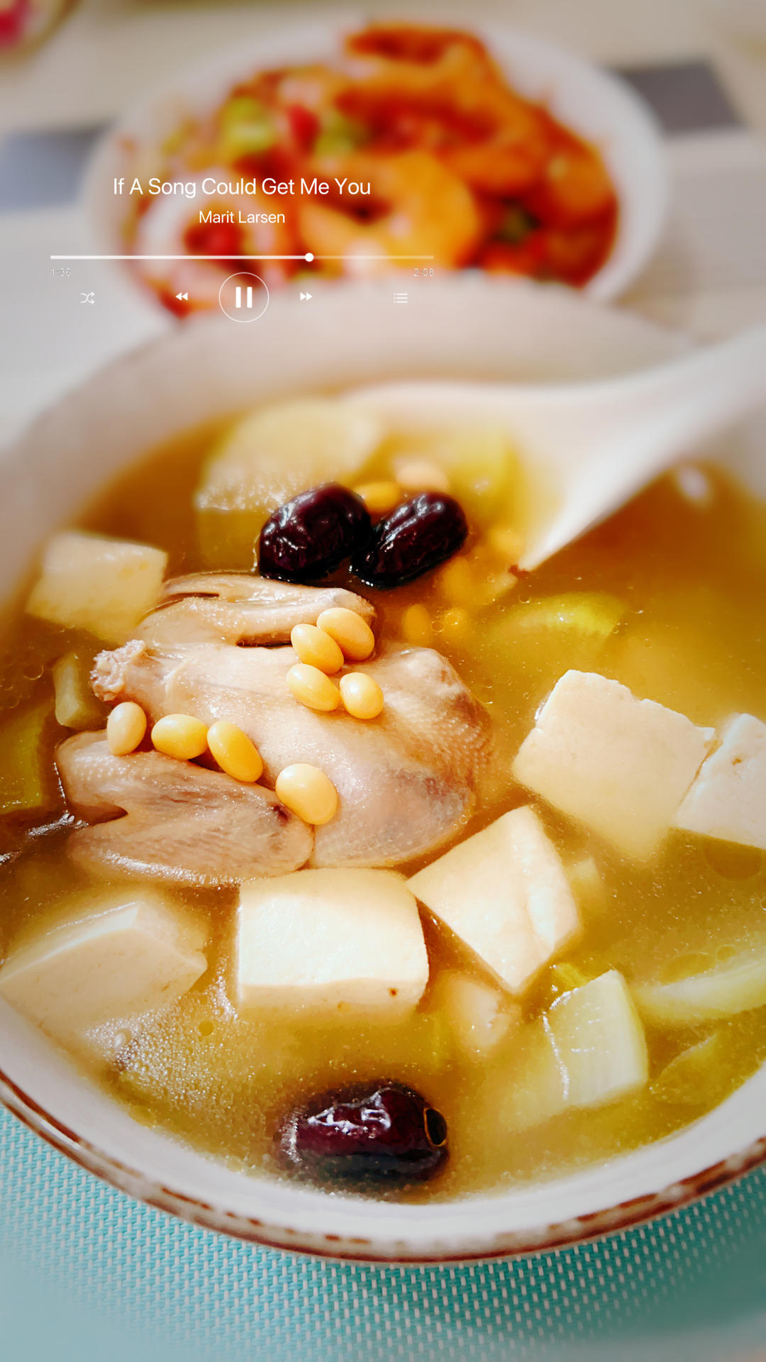 清炖鸽子汤（汤鲜肉嫩）