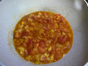 减脂一定要吃的番茄豆皮菌菇汤🍅15分钟快手酸爽开胃汤的做法 步骤5