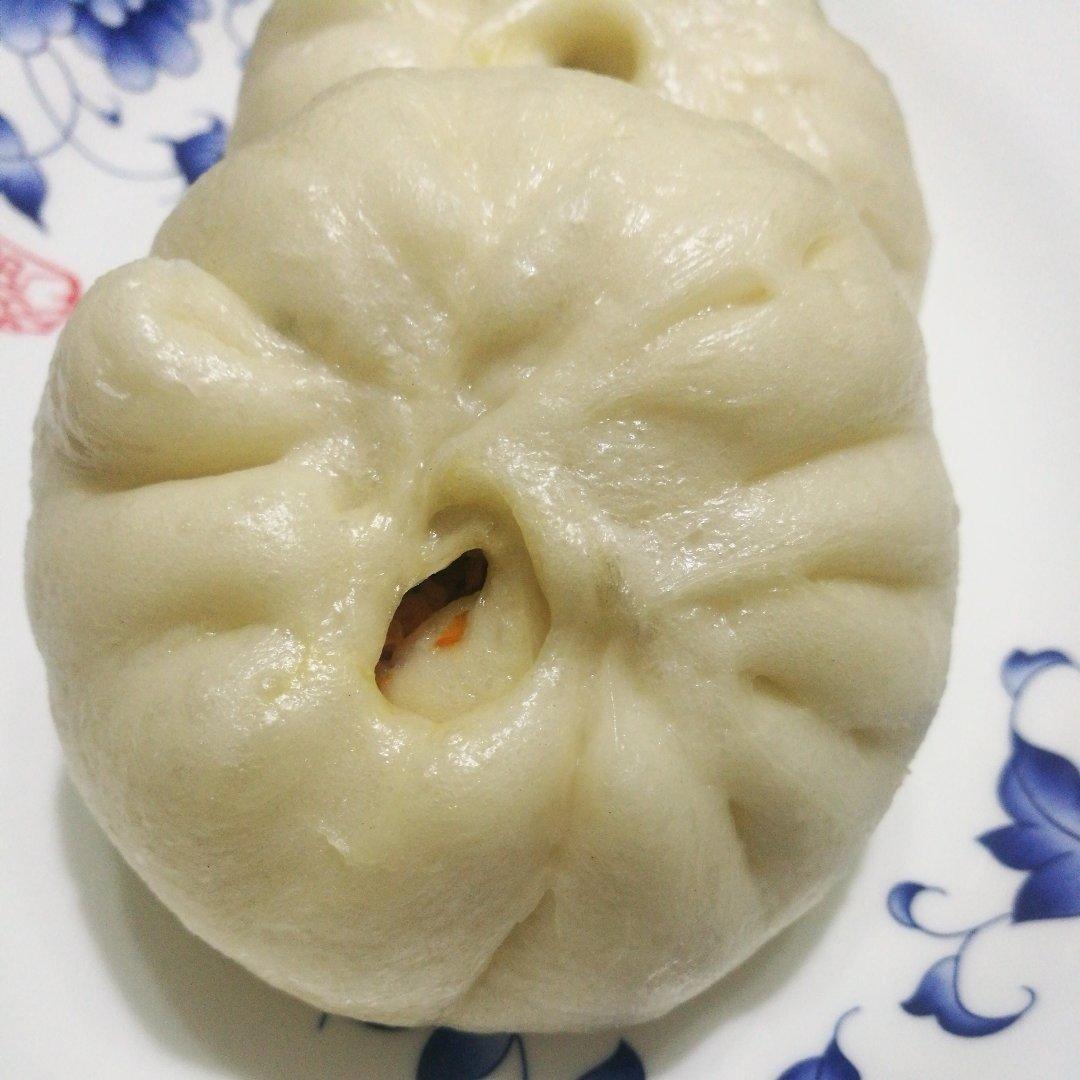胡萝卜木耳鸡蛋素包子
