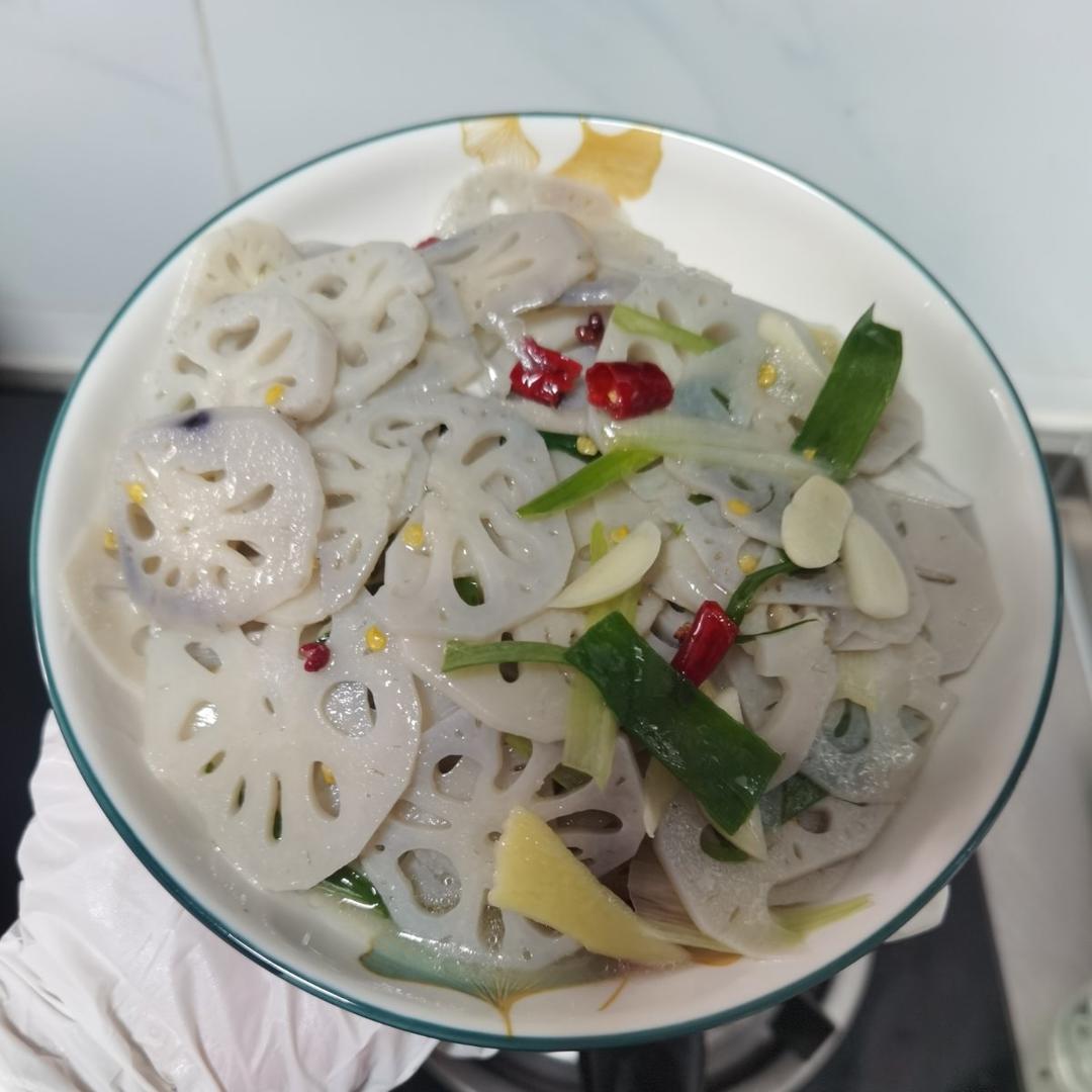 家常凉菜--炝拌藕片