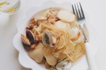 豆芽蛤蜊炒年糕