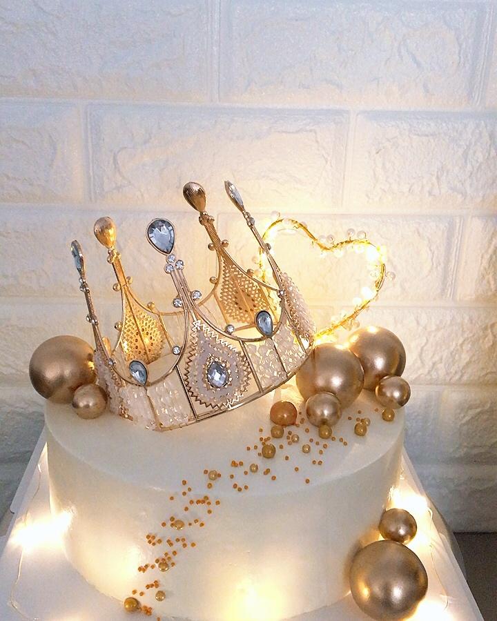 皇冠生日蛋糕