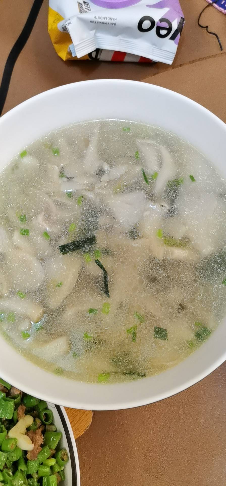 平菇肉片汤