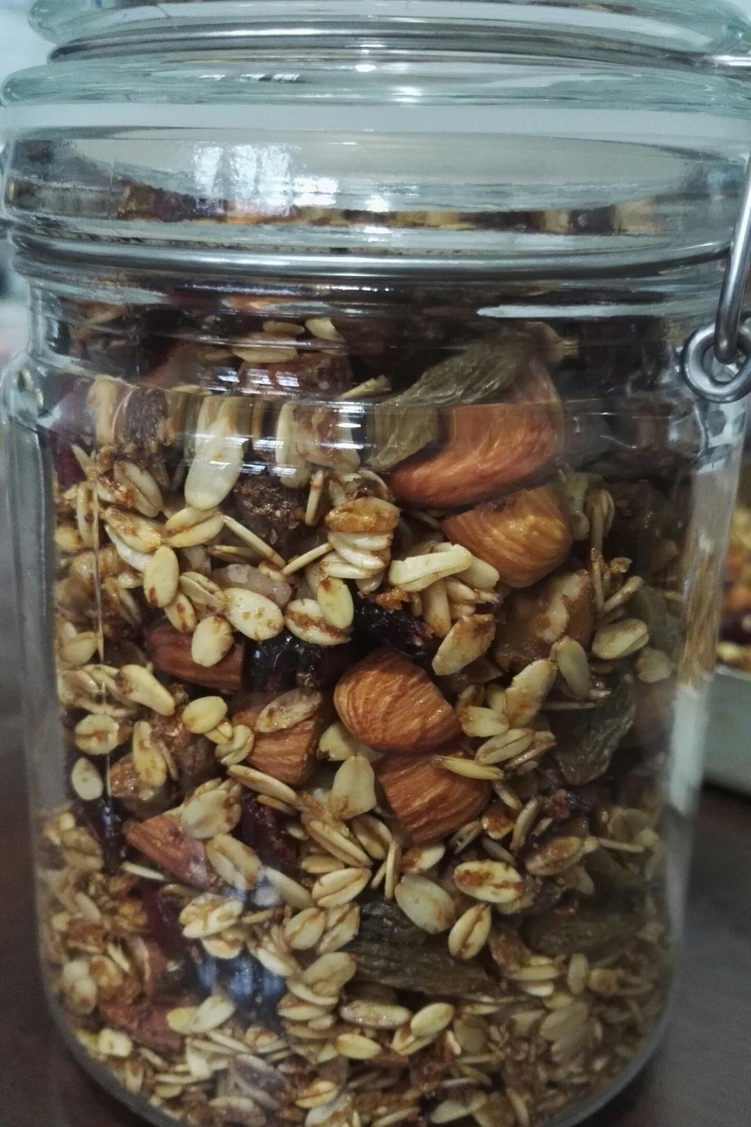 Granola（格兰诺拉麦片）