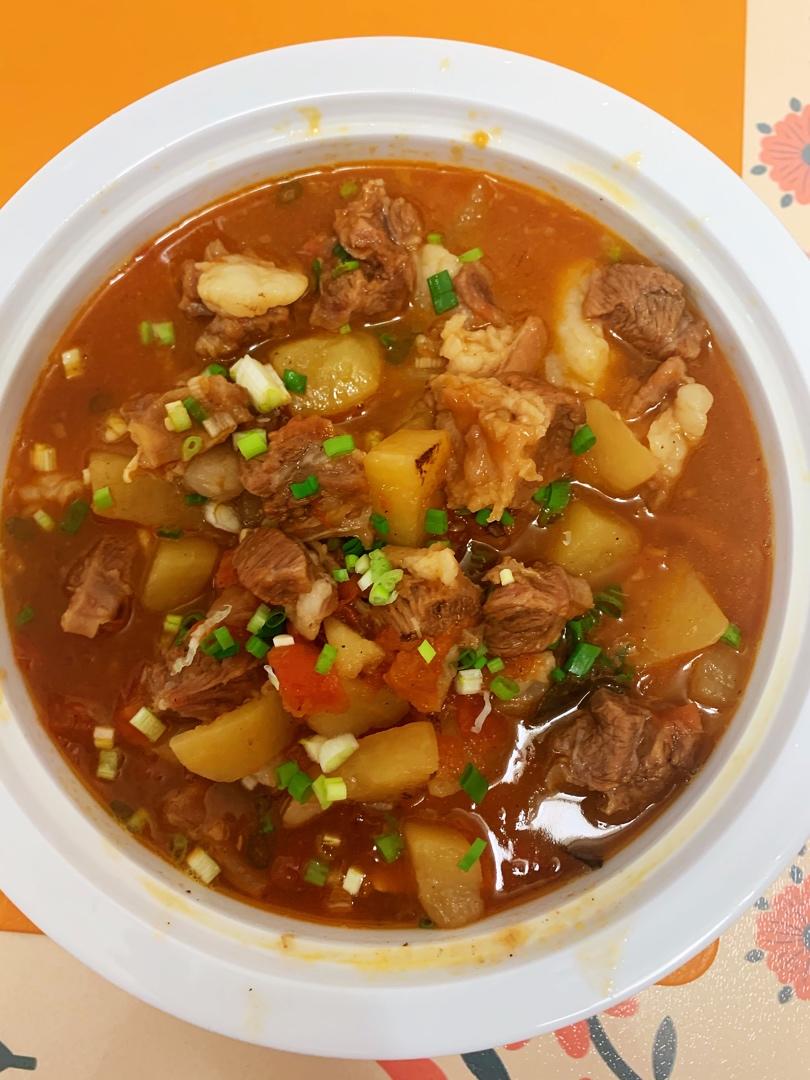 【番茄土豆炖牛腩】