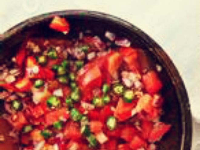 墨西哥番茄沙沙
Tomato salsa的做法