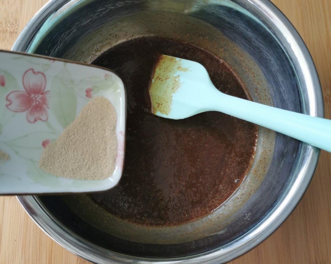 红糖枣泥发糕。松软Q弹，枣香浓郁的做法 步骤5