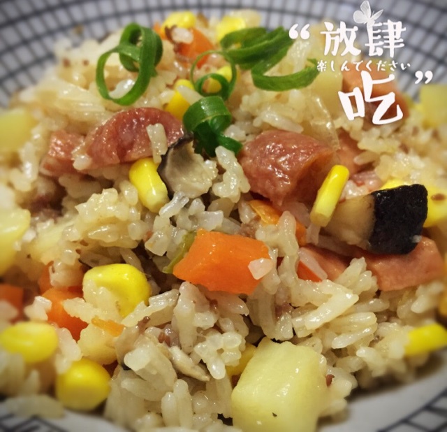 土豆腊肠焖饭