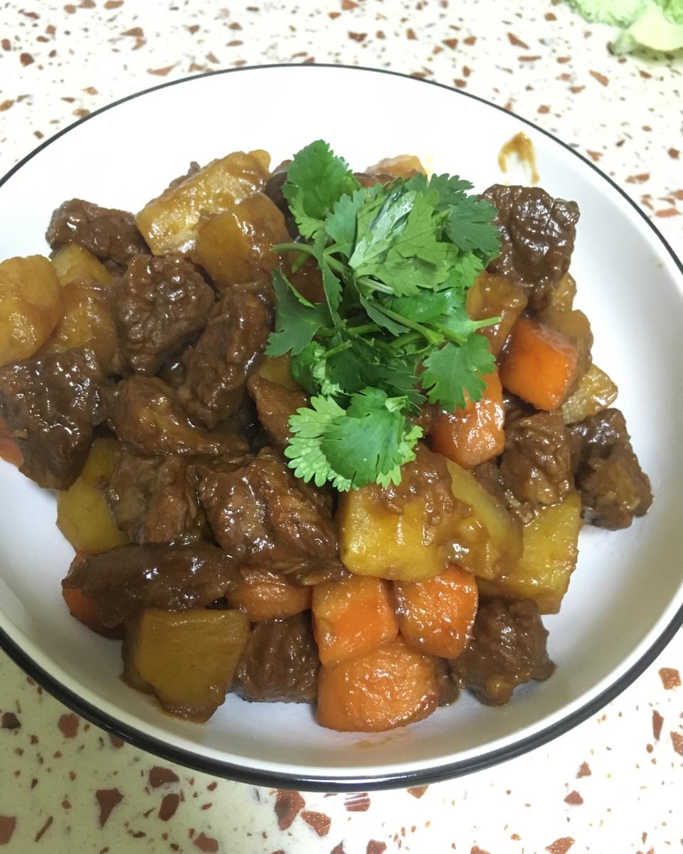 牛肉炖土豆