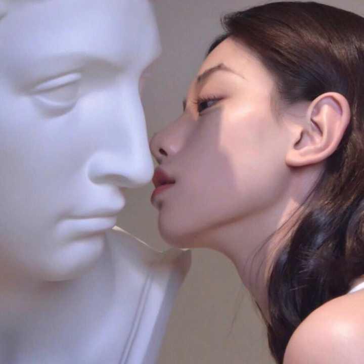 馥郁你鲵