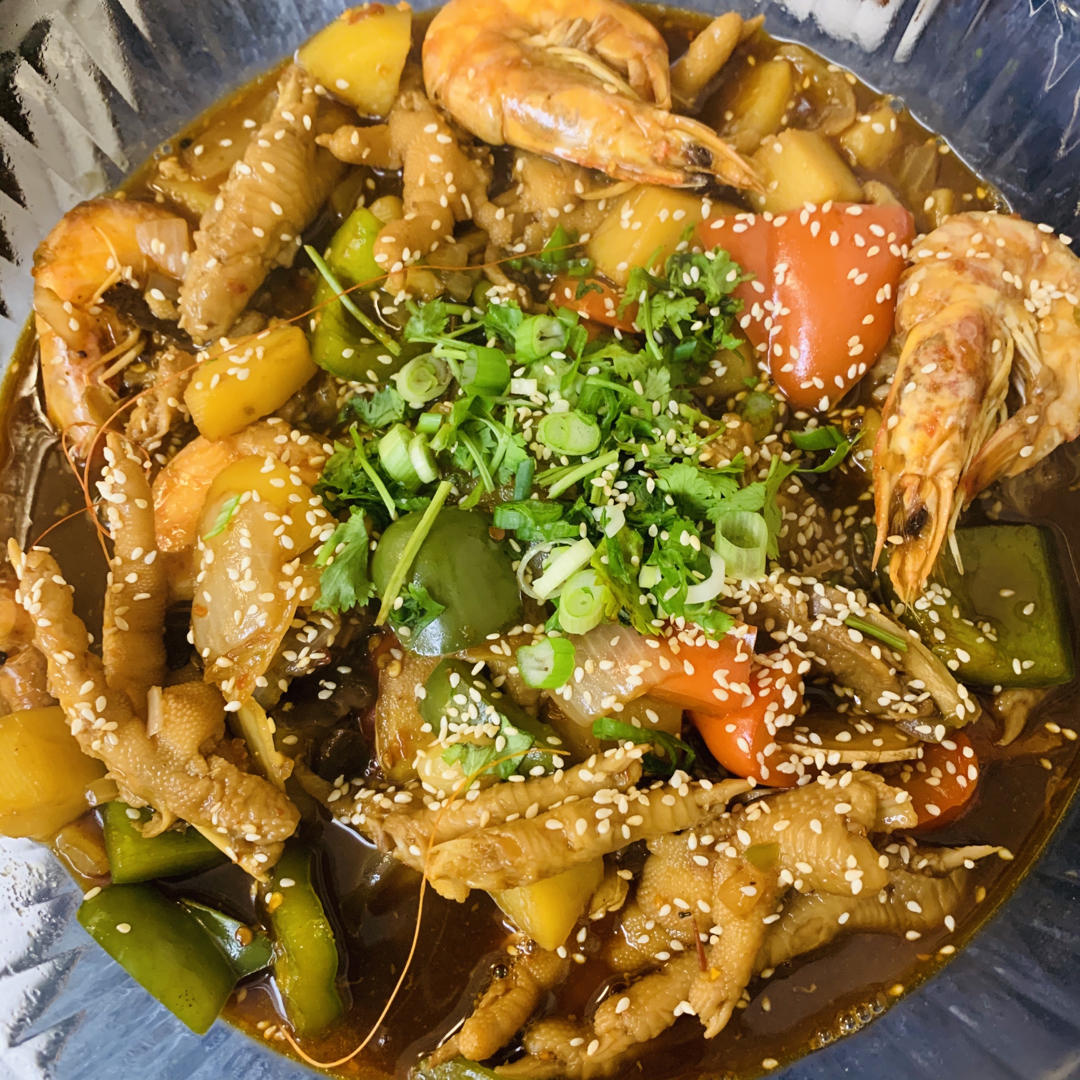 胖哥俩鸡爪鸡翅虾煲