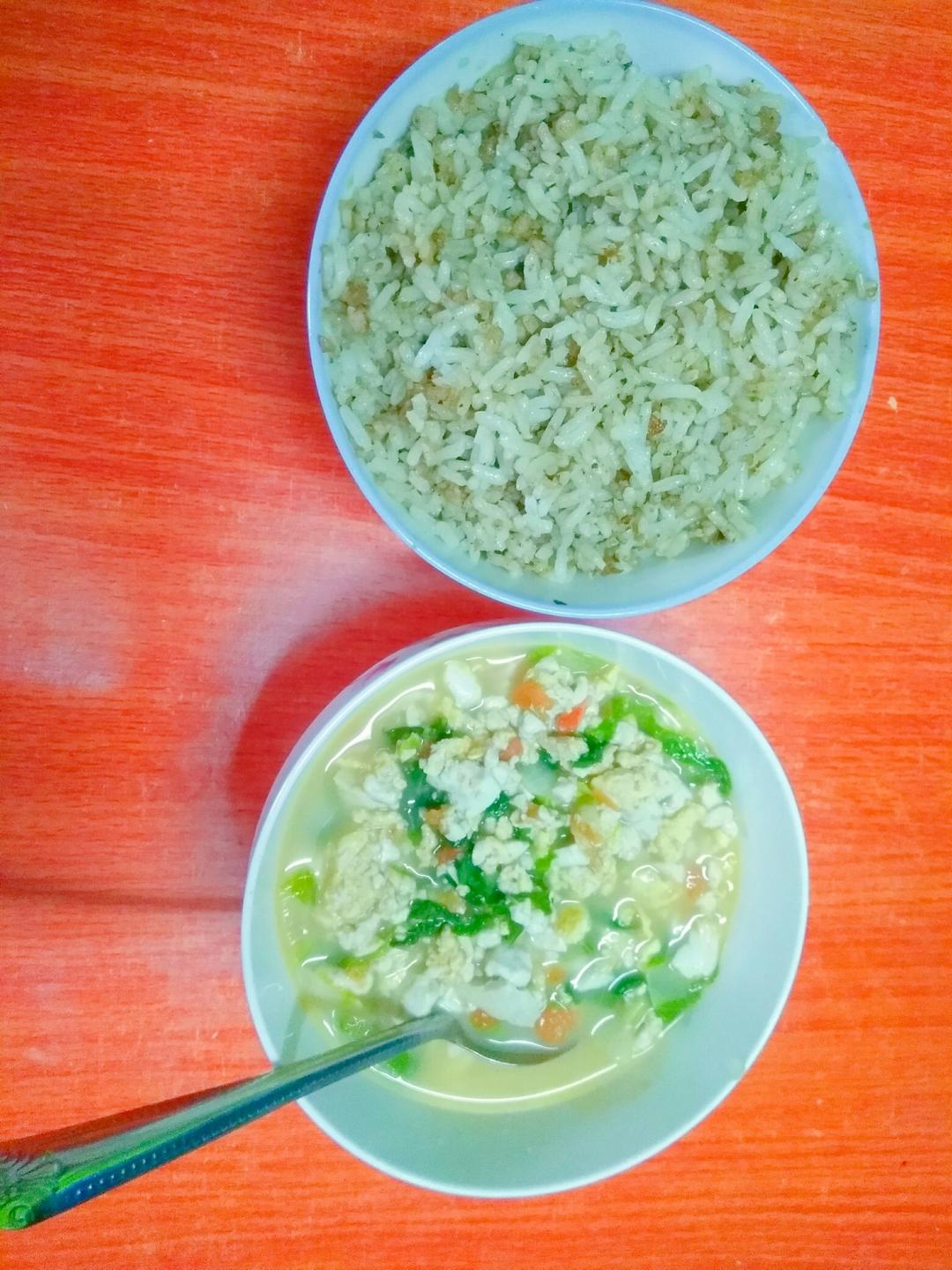 鸡蛋西红柿豆腐羹